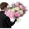 Букет из 9 нежных гортензий